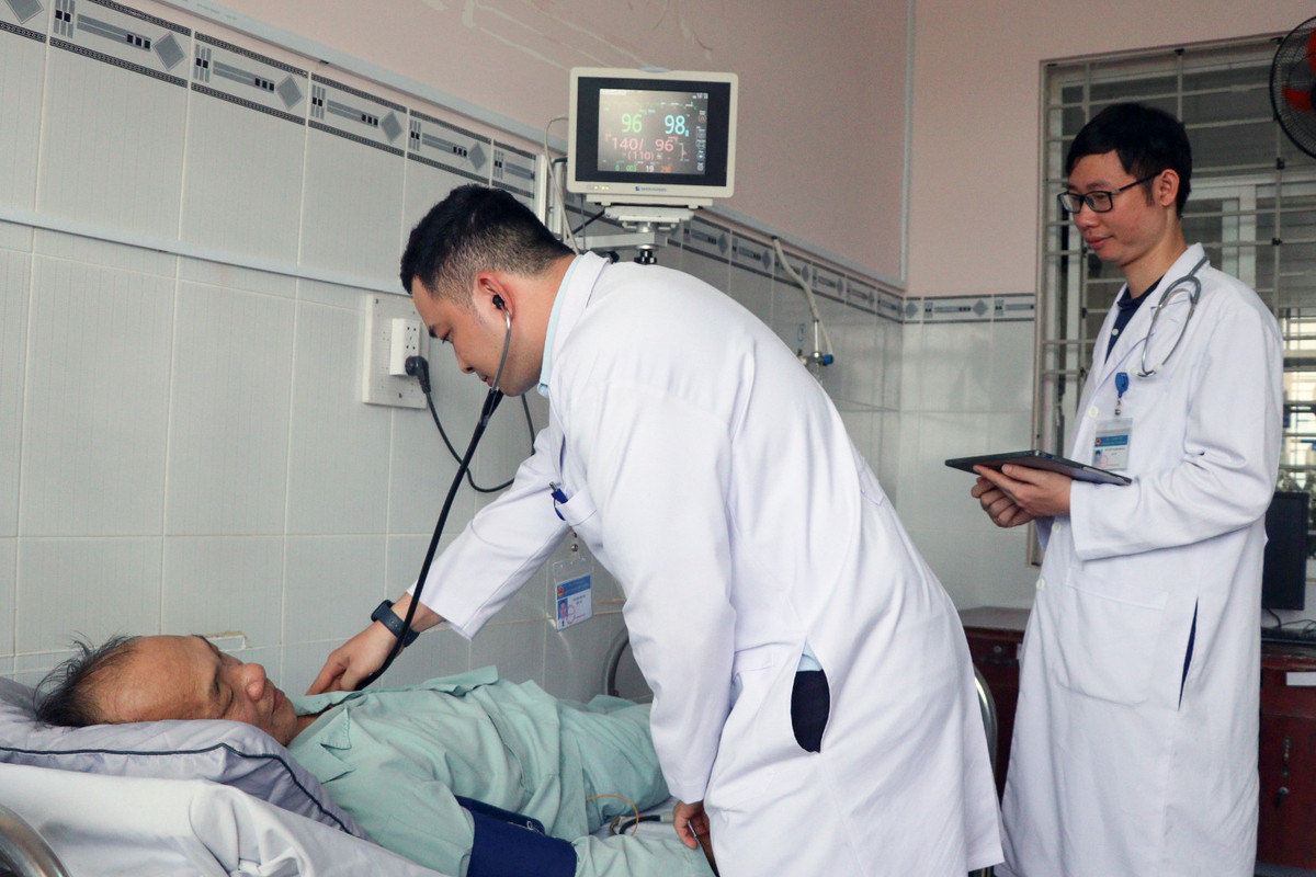 Ky dieu cuu song nguoi dan ong ngung tim 90 phut