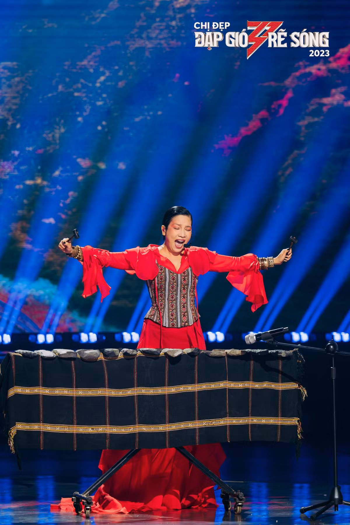 Diva My Linh: Doi, game nhu mot… moc mac chat “chi dai chi dep”-Hinh-3