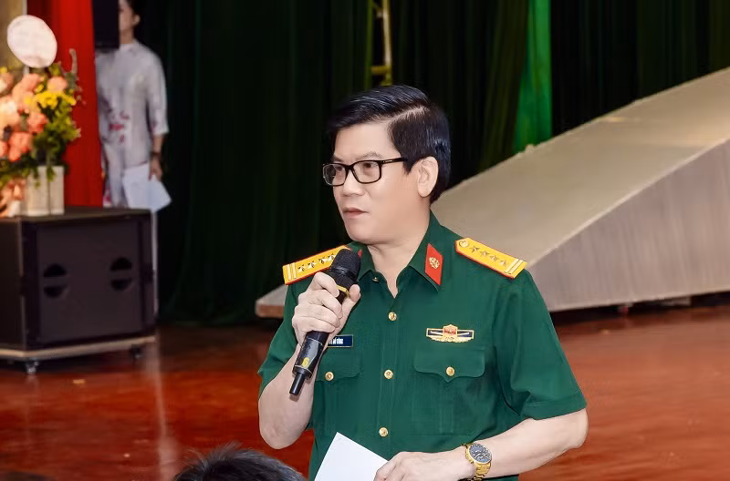 Tan Nhan, Tu Long den co vu co tro Luong Nguyet Anh-Hinh-3