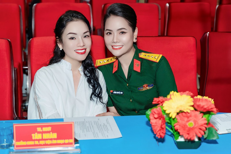 Tan Nhan, Tu Long den co vu co tro Luong Nguyet Anh-Hinh-7