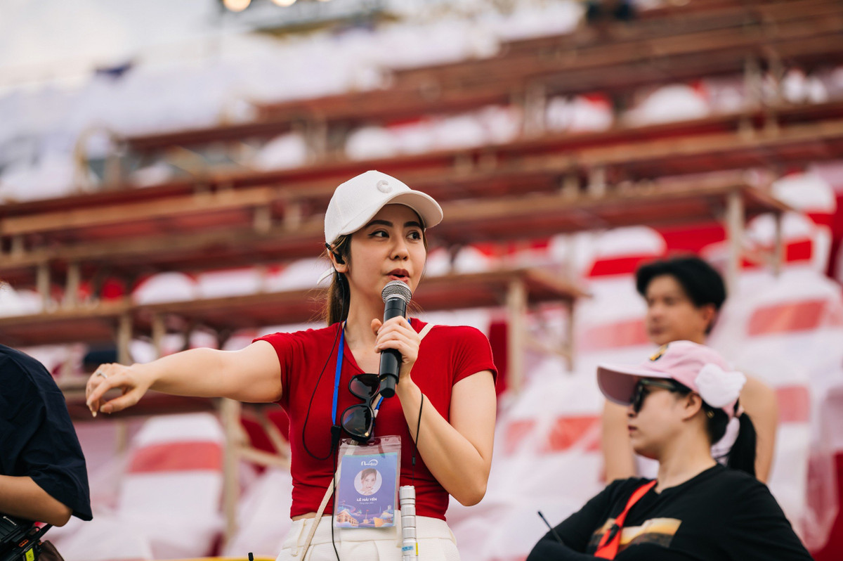 Hon 1000 nguoi tap luyen cho vo dai nhac kich “Chuyen tau huyen thoai”-Hinh-3