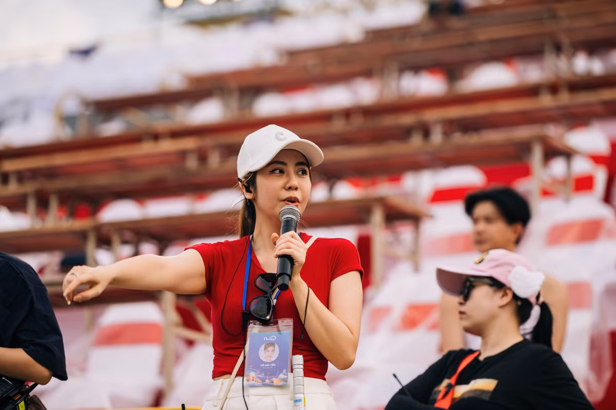 Hon 1000 nguoi tap luyen cho vo dai nhac kich “Chuyen tau huyen thoai”-Hinh-3