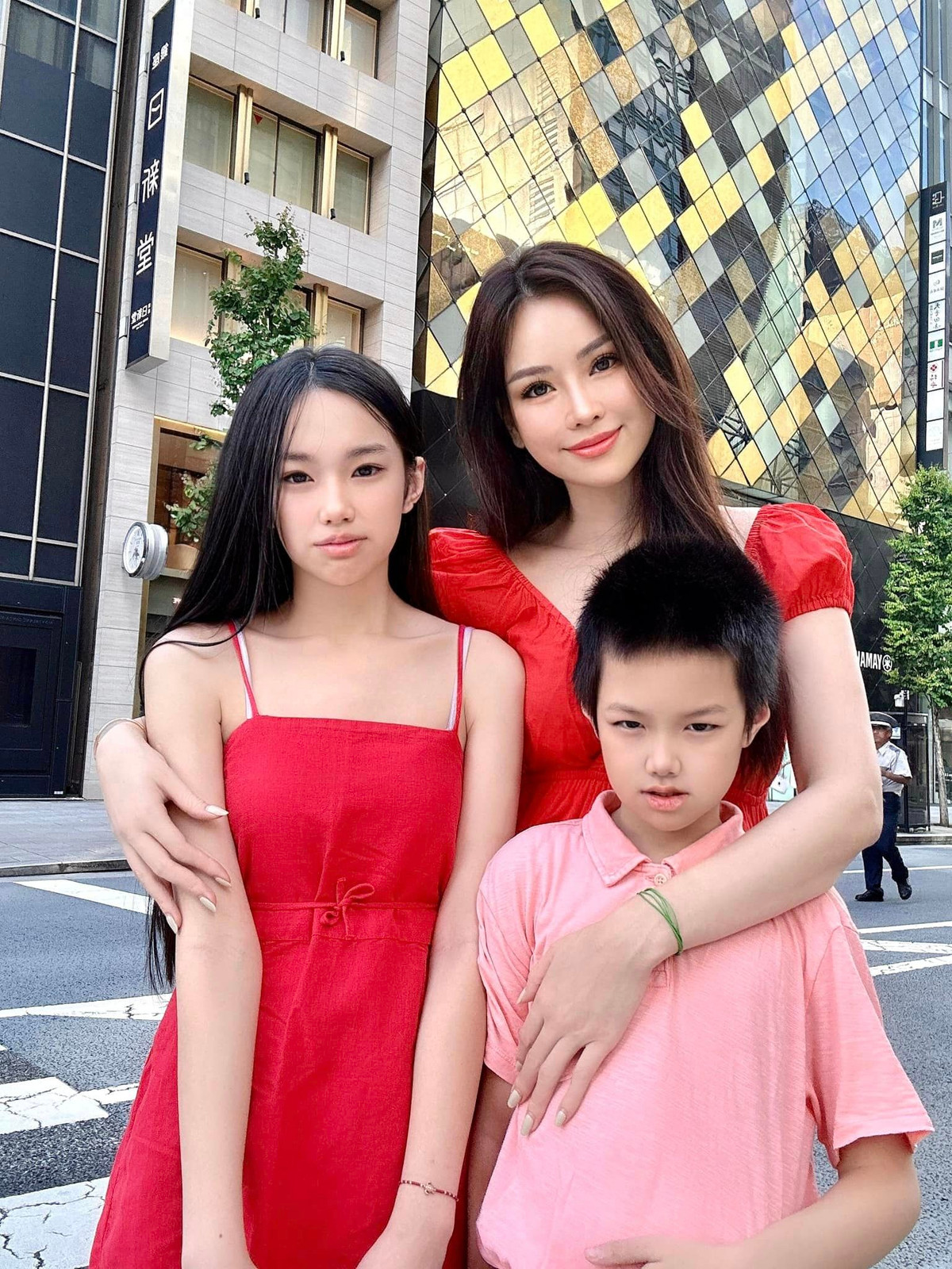 Con trai út của cặp đôi - bé Gia Huy (Ren) sinh năm 2015.