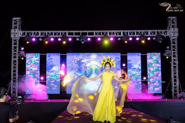 Chan dung tan Quan quan Toa sang thien than nhi mua 5-Hinh-5