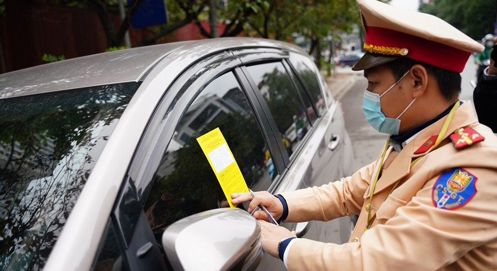 Bộ Công an đề xuất trường hợp bị tịch thu xe máy, ô tô Bo Cong an de xuat truong hop bi tich thu xe may, o to