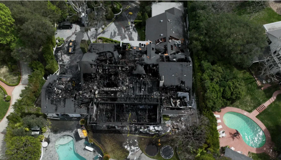 Nguyen nhan vu chay thieu rui biet thu 170 ty cua Cara Delevingne