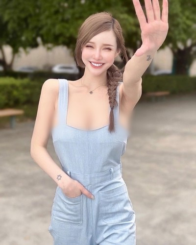 Theo hot girl, thân hình đẹp thì mới có thể thoải mái diện đồ mà mình thích.