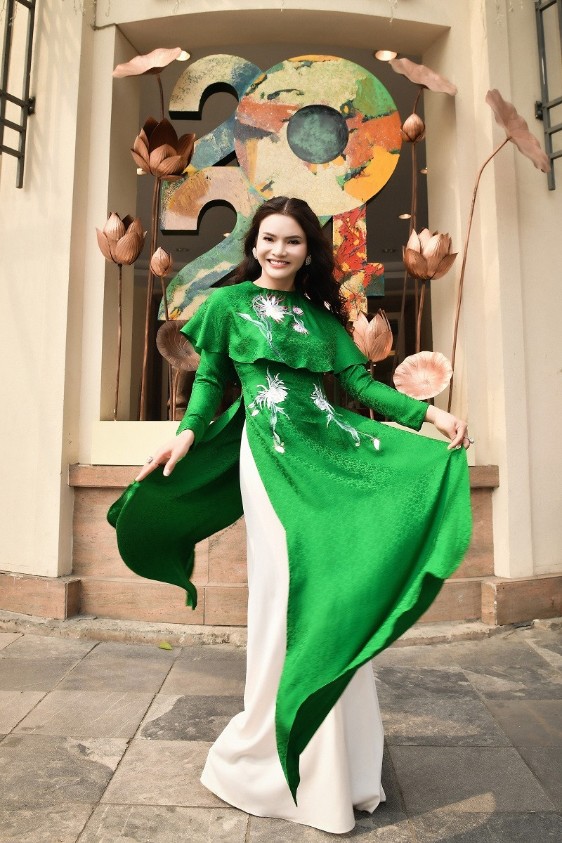 Pham Phuong Thao chia se xuc dong khi nhan danh hieu NSND-Hinh-5