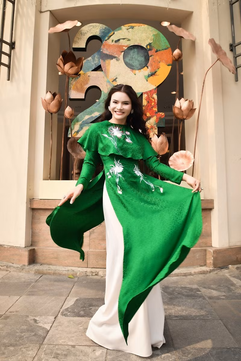 Pham Phuong Thao chia se xuc dong khi nhan danh hieu NSND-Hinh-5