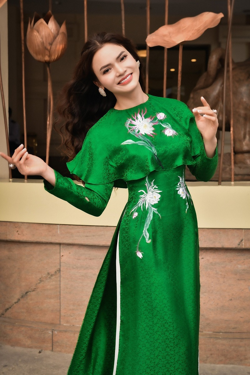 Pham Phuong Thao chia se xuc dong khi nhan danh hieu NSND-Hinh-4