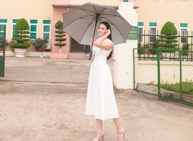 Hoa hau Phan Kim Oanh, Bich Hanh cung nhau di thien nguyen-Hinh-3