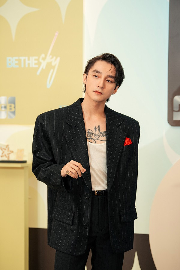 Son Tung M-TP tang qua cuc dinh cho fan