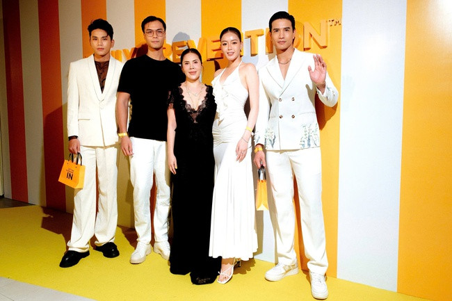 Á hậu Đặng Thanh Ngân xinh đẹp tại sự kiện.