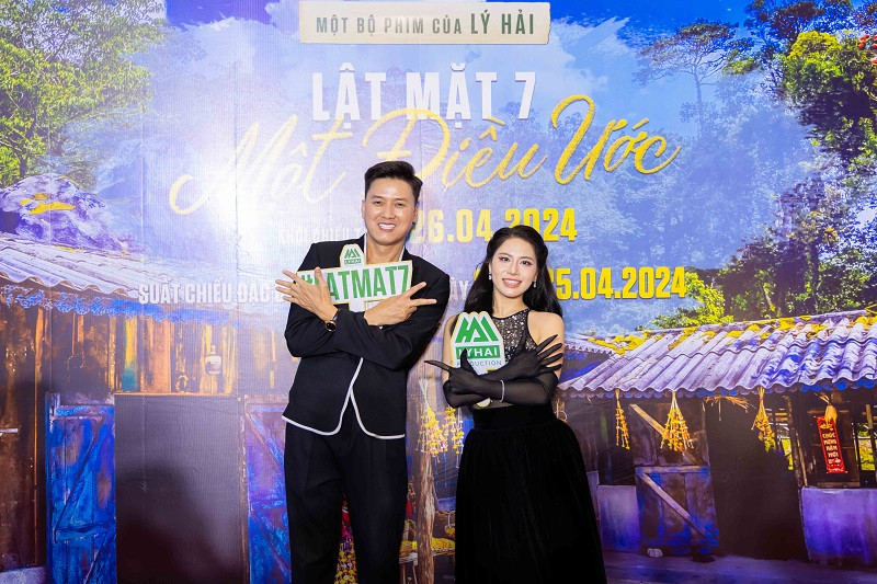 Nhân vật chính của phim là ba Hai (Thanh Hiền) cùng năm người con gồm: Hai Khôn (Trương Minh Cường), Ba Lành (Đinh Y Nhung), Tư Hậu (Quách Ngọc Tuyên), Năm Thảo (Trâm Anh) và Sáu Tâm (Trần Kim Hải).