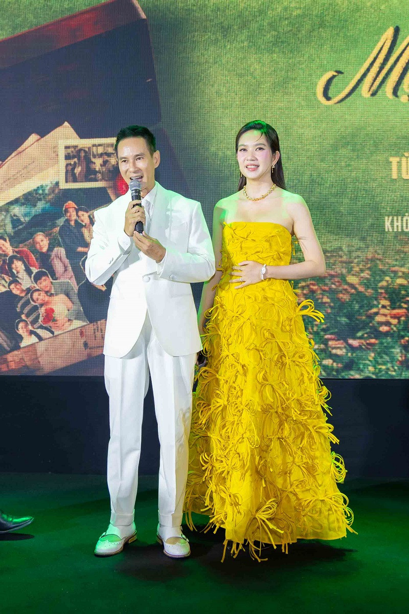 Lý Hải tiết lộ: “Lý Hải muốn làm một điều gì đó cho gia đình mình, đặc biệt là mẹ của Lý Hải. Nhưng mãi đến bây giờ Lý Hải mới làm được đó là một bộ phim về gia đình về tình mẹ. Lý Hải rất vui khi lần đầu tiên trong đời được giới thiệu mẹ và các anh chị em, các cháu đi thảm đỏ”.