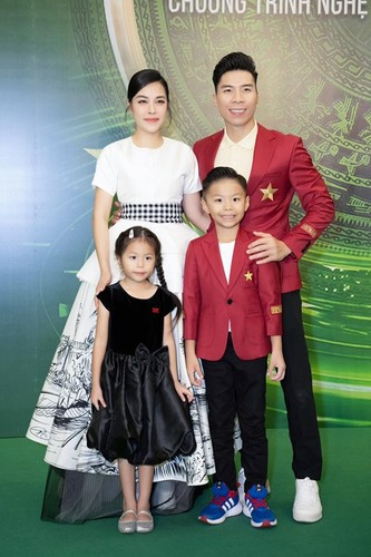 Vợ chồng Ngọc Mai có hai con chung sau 8 năm về chung một nhà.