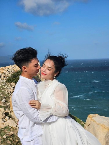 Hôn nhân của “O Sen” Ngọc Mai - Quốc Nghiệp Hon nhan cua “O Sen” Ngoc Mai - Quoc Nghiep