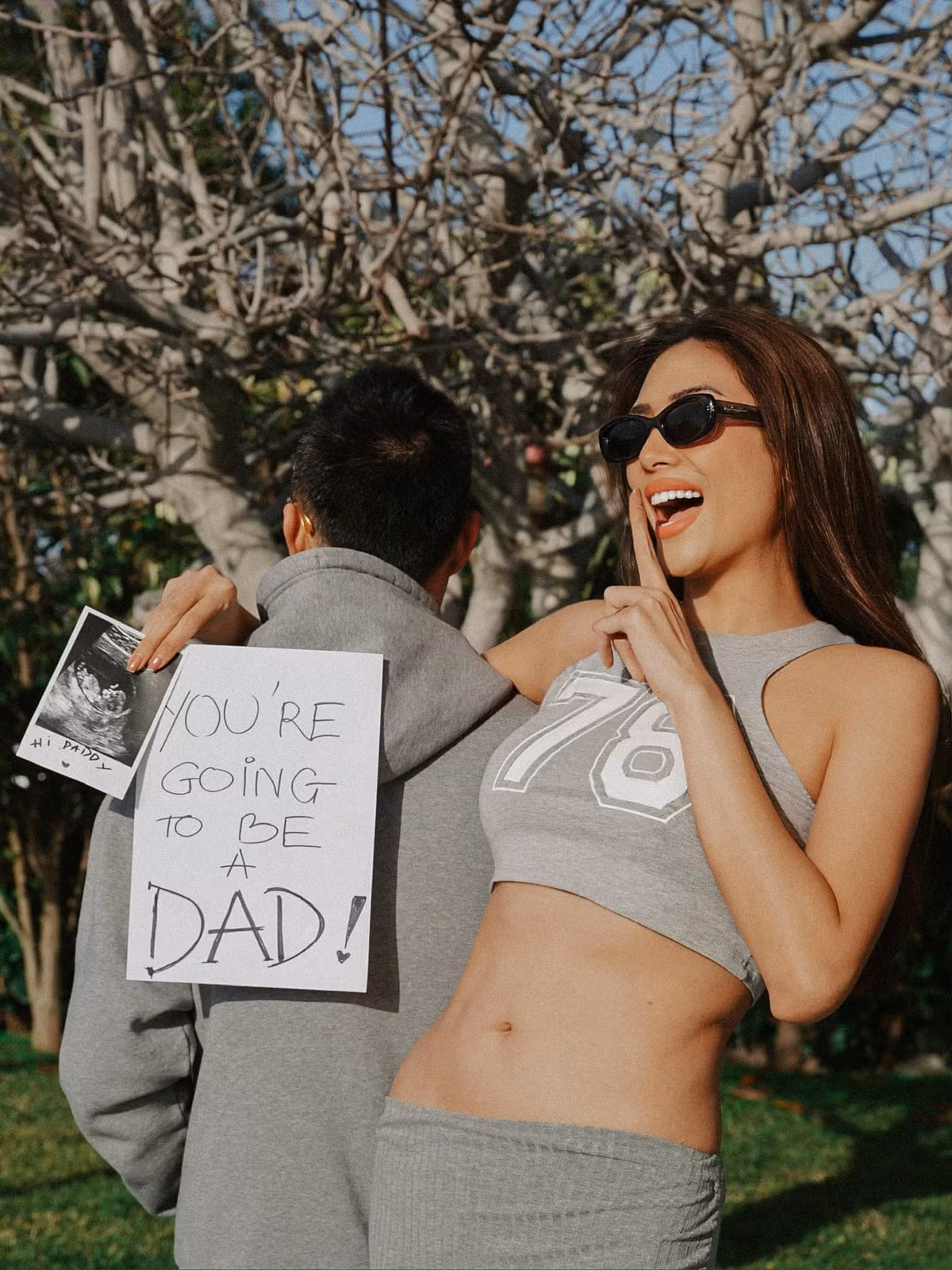 Sau khi thông báo kết hôn, Võ Hoàng Yến tiếp tục chia sẻ tin vui mang thai.