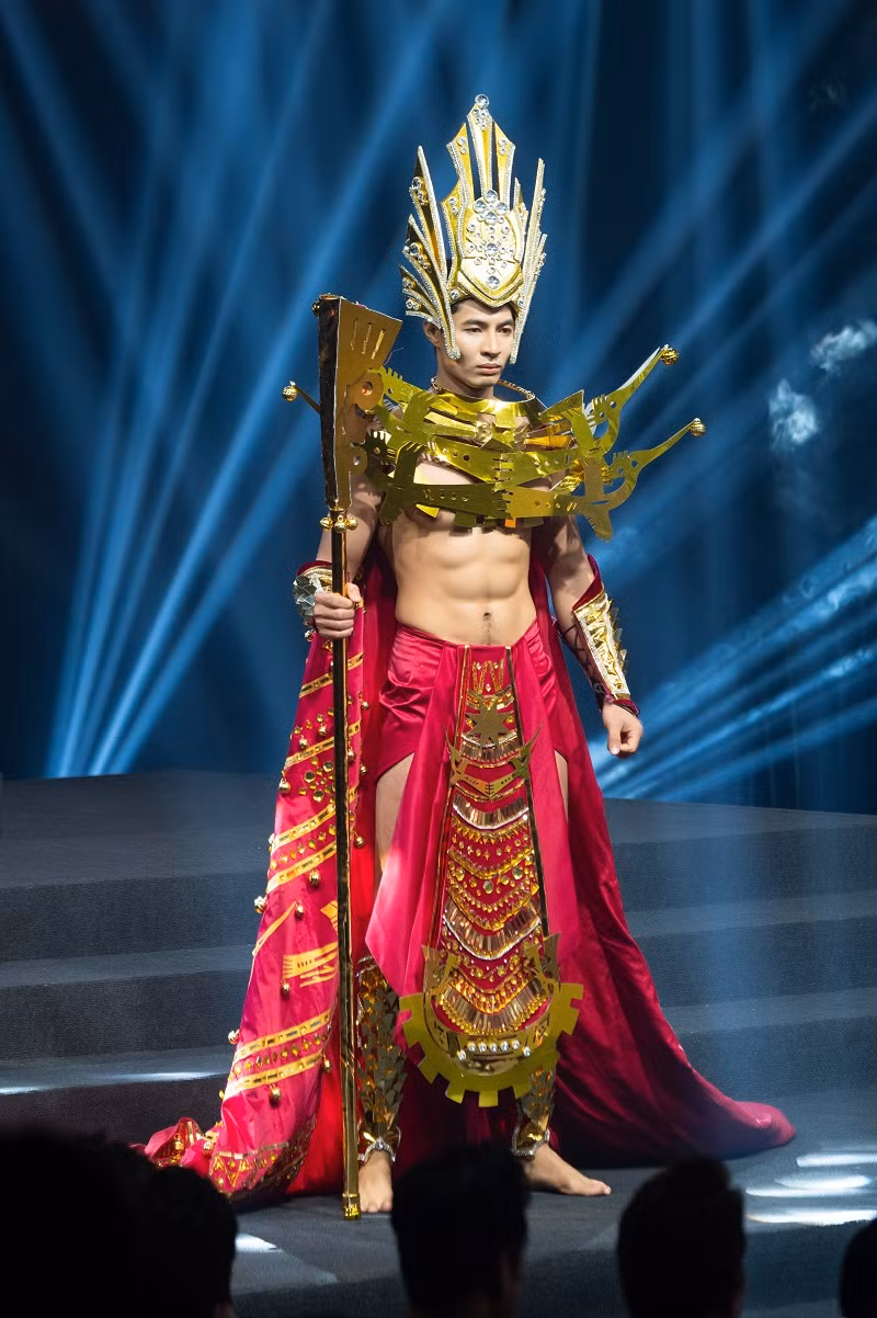 Man nhan loat trang phuc dan toc o chung ket Mister Vietnam 2024-Hinh-4