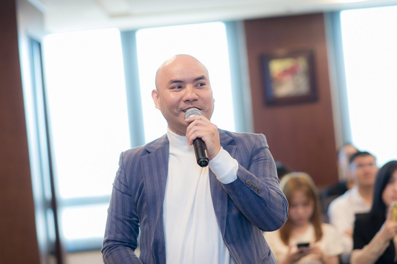 A Tuan tung ca khuc “The gioi de anh lo” cho ngay le tinh nhan-Hinh-3