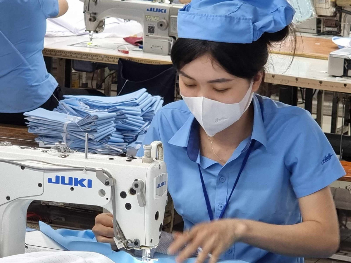 Cu the muc tang luong toi thieu vung 6% tu 1/7/2024 vua trinh Chinh phu