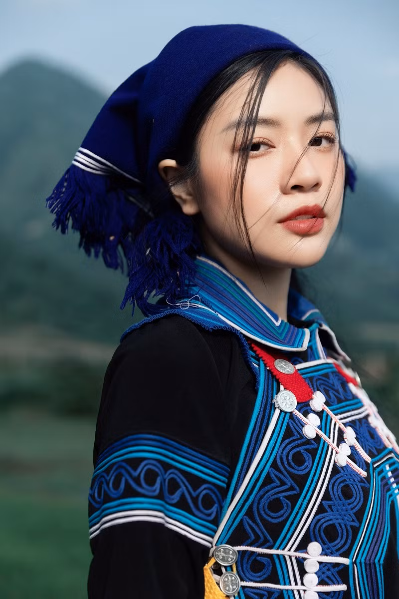 Lam Bao Chau bat ngo xuat hien trong MV moi cua Nguyen Thu Hang-Hinh-6