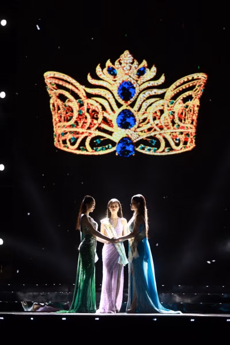 Pham Thi Ngoc Quynh dang quang Hoa hau Du lich Viet Nam 2024-Hinh-3