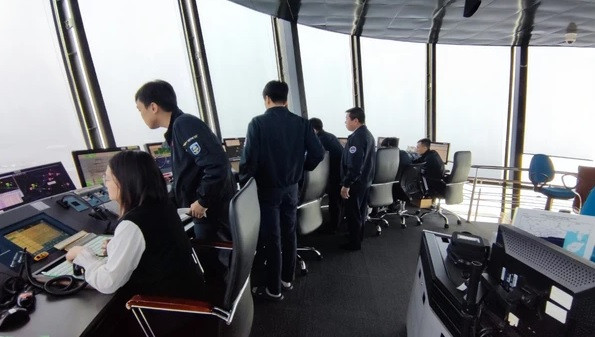 Sương mù dày đặc, ngành hàng không áp dụng phương thức khai thác LVP - Hình 2 Suong mu day dac, nganh hang khong ap dung phuong thuc khai thac LVP-Hinh-2