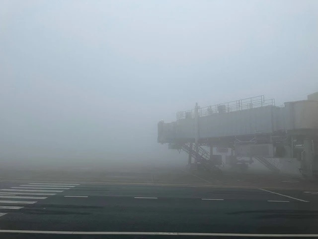 Sương mù dày đặc, ngành hàng không áp dụng phương thức khai thác LVP Suong mu day dac, nganh hang khong ap dung phuong thuc khai thac LVP