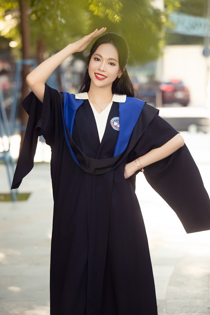 Sắp đến, Á hậu Trịnh Thùy Linh dự định phát triển bản thân nhiều hơn ở lĩnh vực diễn giả, truyền cảm hứng cũng như tìm hiểu nhiều hơn về lĩnh vực chăm sóc sắc đẹp, đồng hành cùng các cô gái trẻ. Bên cạnh đó, cô cũng mong muốn được tham gia nhiều dự án cộng đồng hơn, viết tiếp sứ mệnh của mình với cương vị là Á hậu 1 Hoa hậu Việt Nam 2022.