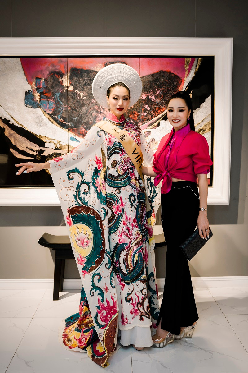 Bên cạnh đó, mấn đội đầu của mọi người cũng có sự khác biệt, mỗi người một vẻ mười phân vẹn mười.