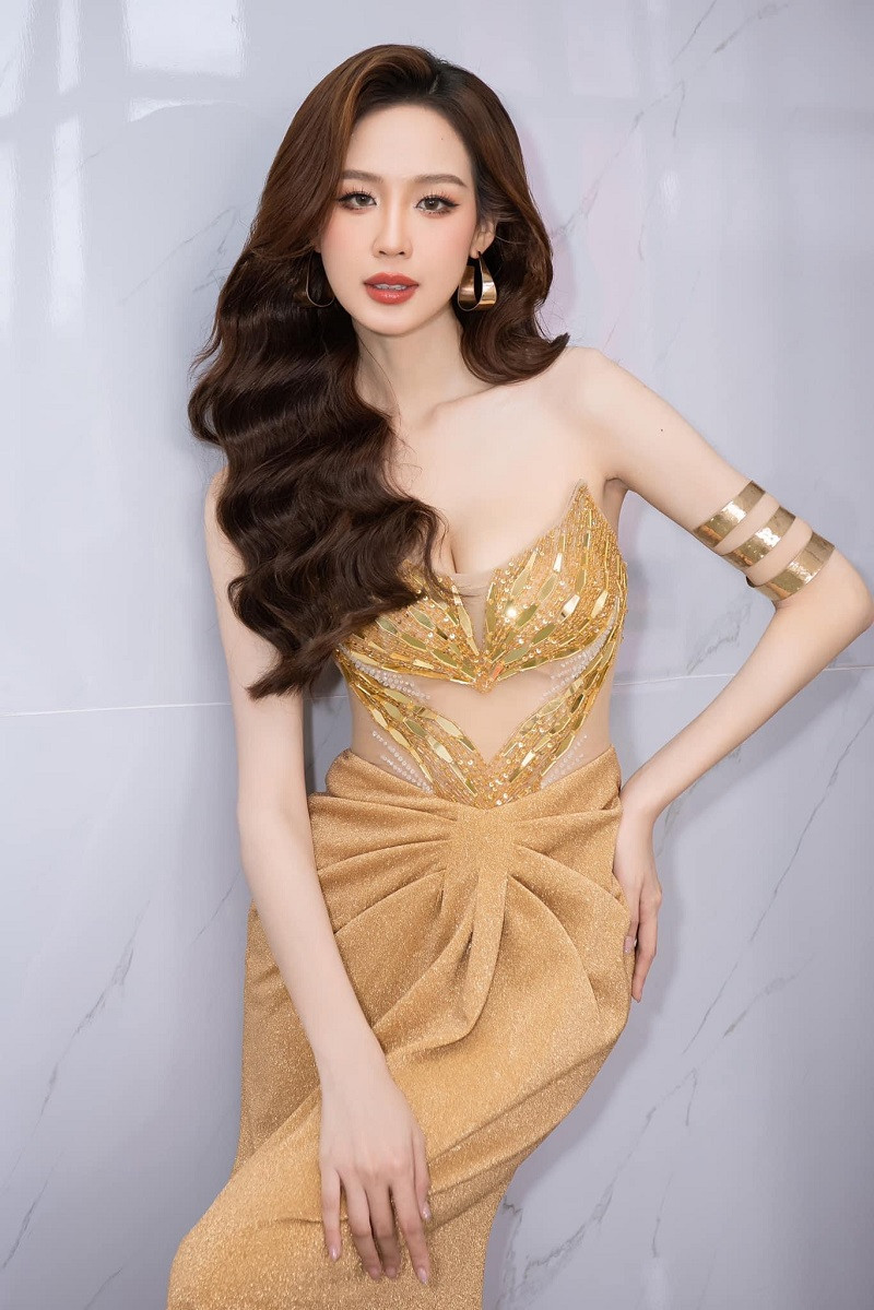 Với vẻ đẹp - tài năng và trí tuệ của mình, Lê Nguyễn Bảo Ngọc đã thành công giúp Việt Nam mang về chiếc vương miện đầu tiên tại đấu trường nhan sắc Miss Intercontinental - Hoa hậu Liên lục địa 2022. Sau khi hoàn thành nhiệm kỳ, Hoa hậu Lê Nguyễn Bảo Ngọc vẫn tích cực tham gia vào các hoạt động thiện nguyện cộng đồng, bảo vệ môi trường, quảng bá du lịch, văn hóa Việt Nam đến bạn bè quốc tế.