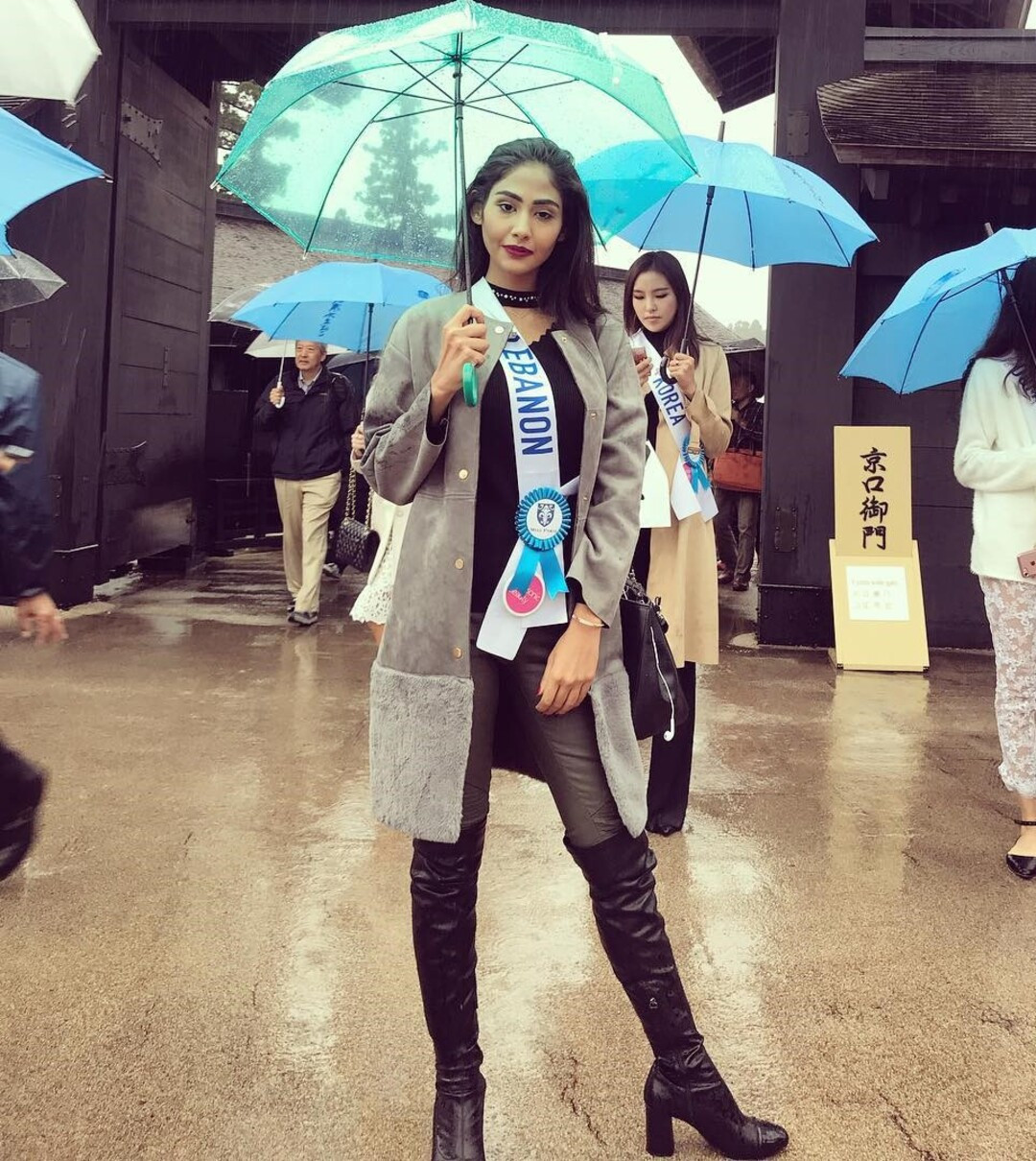 Dima xuất hiện xinh đẹp với phong cách thời trang ấn tượng trong các hoạt động tại cuộc thi.