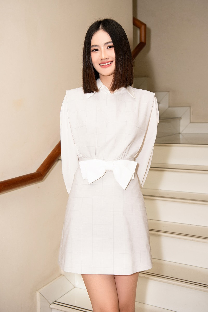 Huynh Tran Y Nhi va gan 20 hoa hau, a hau do bo giai chay-Hinh-2