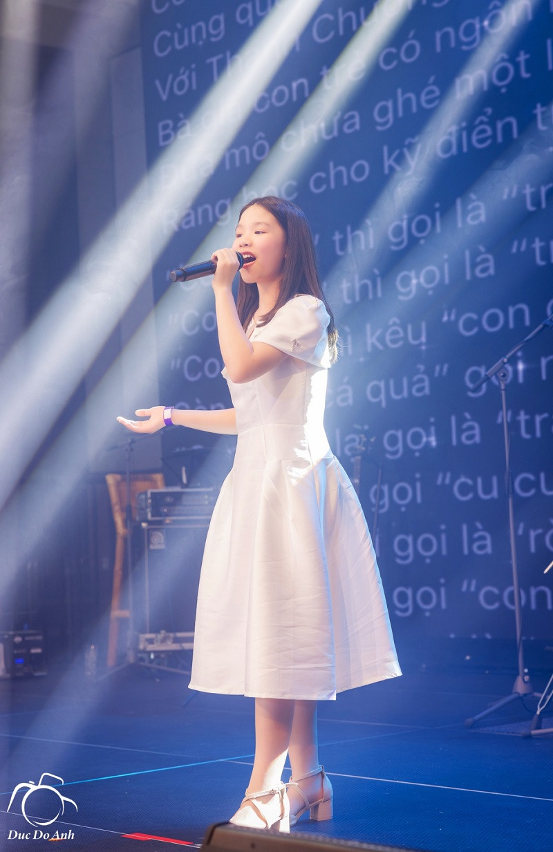 Tai nang nhi den tu Ban Lan gay an tuong trong liveshow Ngoc Son-Hinh-2