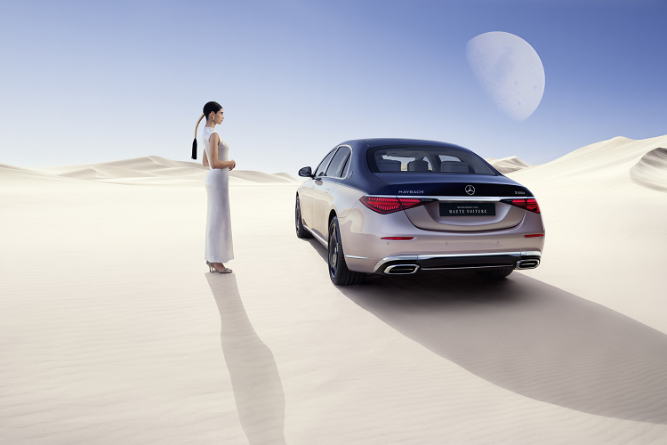 Giá xe Mercedes-Maybach S680 Haute Voiture chưa được công bố, nó chỉ được sản xuất với số lượng giới hạn chỉ 150 chiếc trên toàn cầu. Dự định mẫu xe siêu sang thương hiệu ngôi sao 3 cánh sẽ bán ra đầu năm 2023.