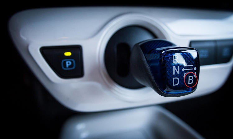 So B tren xe oto hybrid la gi va co tac dung nhu the nao?-Hinh-2