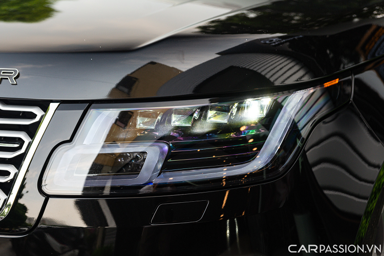 Range Rover Autobiography LWB được trang bị khối động cơ V8 dung tích 5.0 lít Supercharged. Khối động cơ này có khả năng sản sinh mức công suất cực đại lên tới 510 mã lực và mô-men xoắn đạt mức 620 Nm.