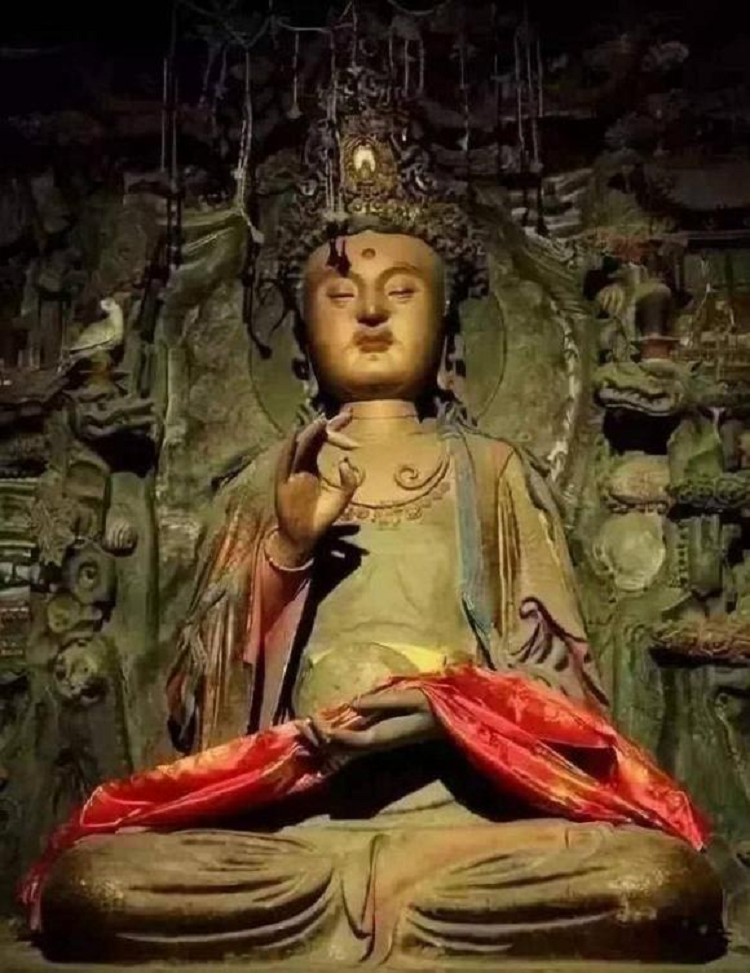 Sua buc tuong Phat Ba Quan Am 800 nam, vo tinh thay dieu bat ngo-Hinh-3