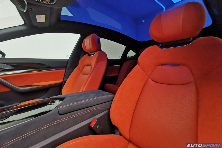 ... hệ thống âm thanh vòm Nezha Surround Sound 720 độ với công suất tối đa 1.216 W và 21 loa. Chưa hết, Neta S còn có thêm hệ thống hỗ trợ lái bán tự động Neta Pilot 4.0 với tính năng tự động ra/vào chỗ đỗ và nhận biết bãi đỗ xe.