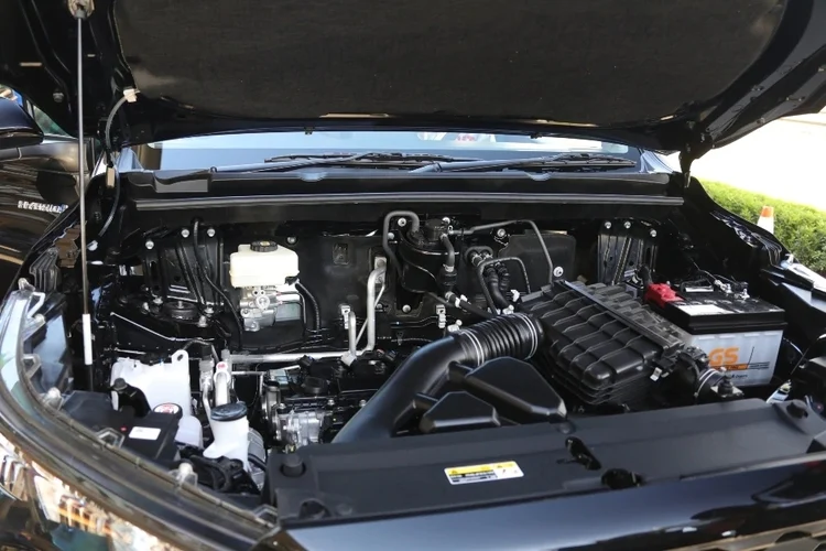 Đi kèm với cả hai động cơ là hộp số vô cấp CVT và hệ dẫn động cầu trước hoàn toàn mới.