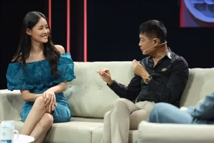 Truong My Nhan tung song thu khi 19 tuoi