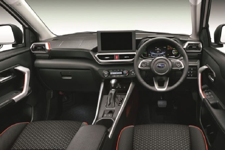 Tương tự Toyota Raize, Subaru REX 2023 cũng sở hữu kích thước nhỏ gọn, bao gồm chiều dài 4.030 mm, chiều rộng 1.710 mm, chiều cao 1.635 mm, chiều dài cơ sở 2.525 mm, chiều cao gầm 200 mm và bán kính vòng quay 5,1 m. Trong khi đó, thiết kế ngoại thất của tân binh nhà Subaru gần như được bê nguyên từ Toyota Raize sang, trừ lưới tản nhiệt và logo hãng.