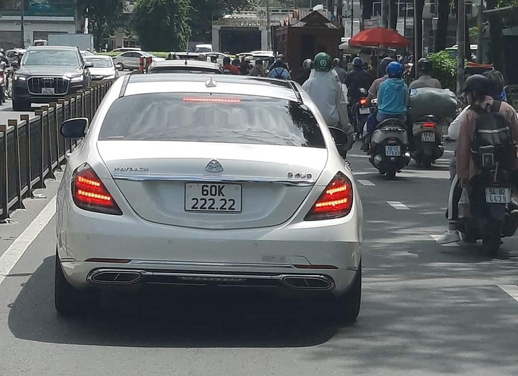 Mercedes-Maybach S450 tien ty cua dai gia Dong Nai trung bien 