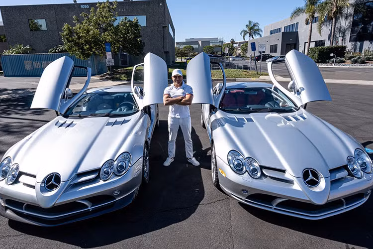 Có thể xem chiếc siêu xe Mercedes-AMG GT Black Series P One Edition hàng hiếm mà Manny Khoshbin chia sẻ là hậu bối đời thứ 3 của dòng siêu xe nhà Mercedes-Benz sau SLR và SLS.