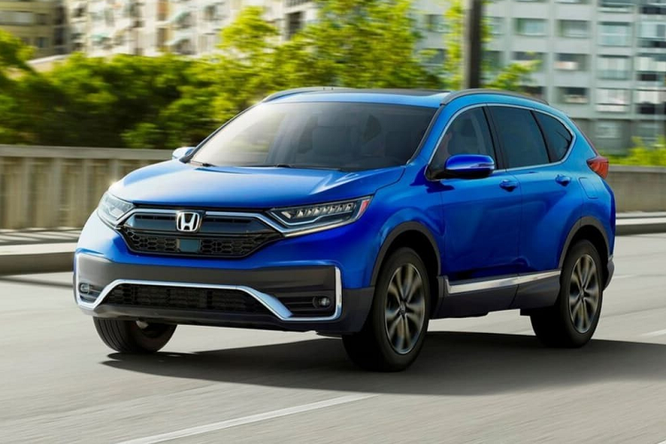  5. Honda CR-VHonda CR-V luôn là một trong những mẫu xe được khách hàng Mỹ ưa chuộng nhất. Năm 2021 cũng không phải là ngoại lệ. Trong năm qua, Honda CR-V đã đạt doanh số cộng dồn 361.271 xe, tăng 8,3%. Với thành tích này, Honda CR-V đứng thứ 5 trong tô 10 ôtô bán chạy nhất tại Mỹ năm 2021.