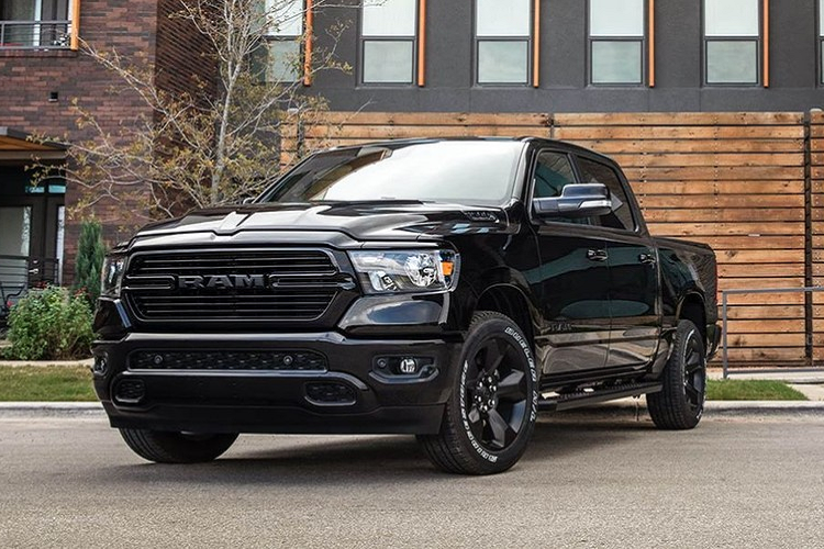  2. Ram Với doanh số tăng 1% lên 569.388 xe, Ram đã đánh bại Chevrolet Silverado và vươn lên vị trí thứ 2 trong top 10 ôtô bán chạy nhất tại Mỹ trong năm 2021.