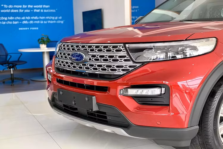 Có thể thấy, mức giá để người tiêu dùng lăn bánh Ford Explorer 2022 ở thời điểm hiện tại là không hề rẻ.