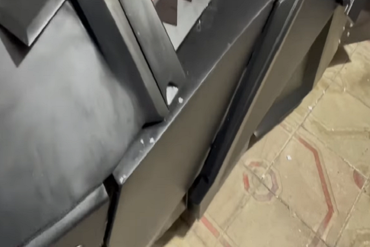 Về mặt giá cả? Bản sao Tumbler này đang được rao bán với giá lên tới 399.000 USD (tương đương 9,16 tỷ đồng), không hề rẻ một chút nào.