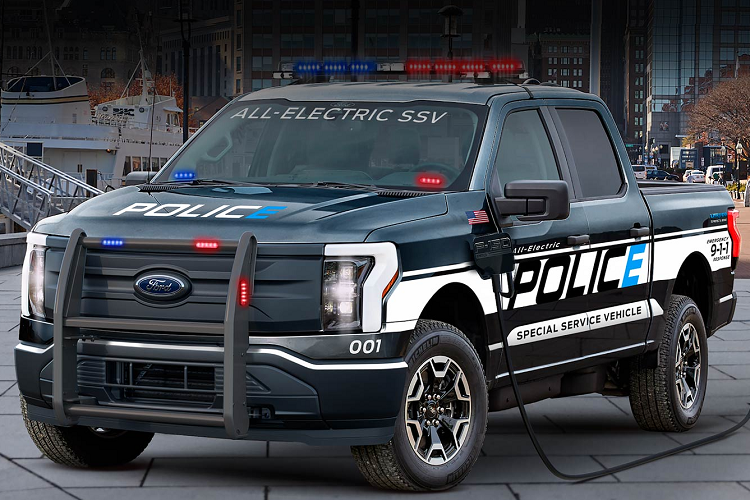Ngoài ra, chiếc xe Ford F-150 Lightning Pro bản cảnh sát được hỗ trợ các hệ thống thông minh như Ford E-Telematics giúp quản lý mức độ tiêu thụ năng lượng, cập nhật phần mềm qua giao thức không dây...